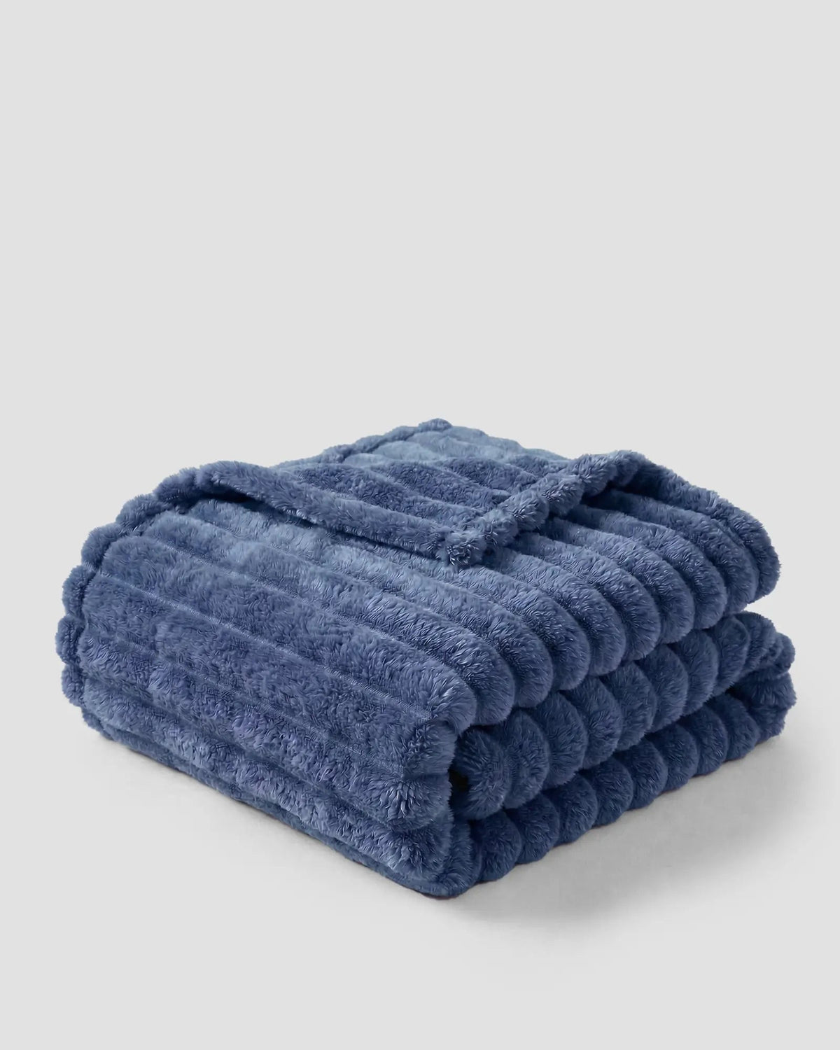 Nuvlie Fleece Blanket in Blue
